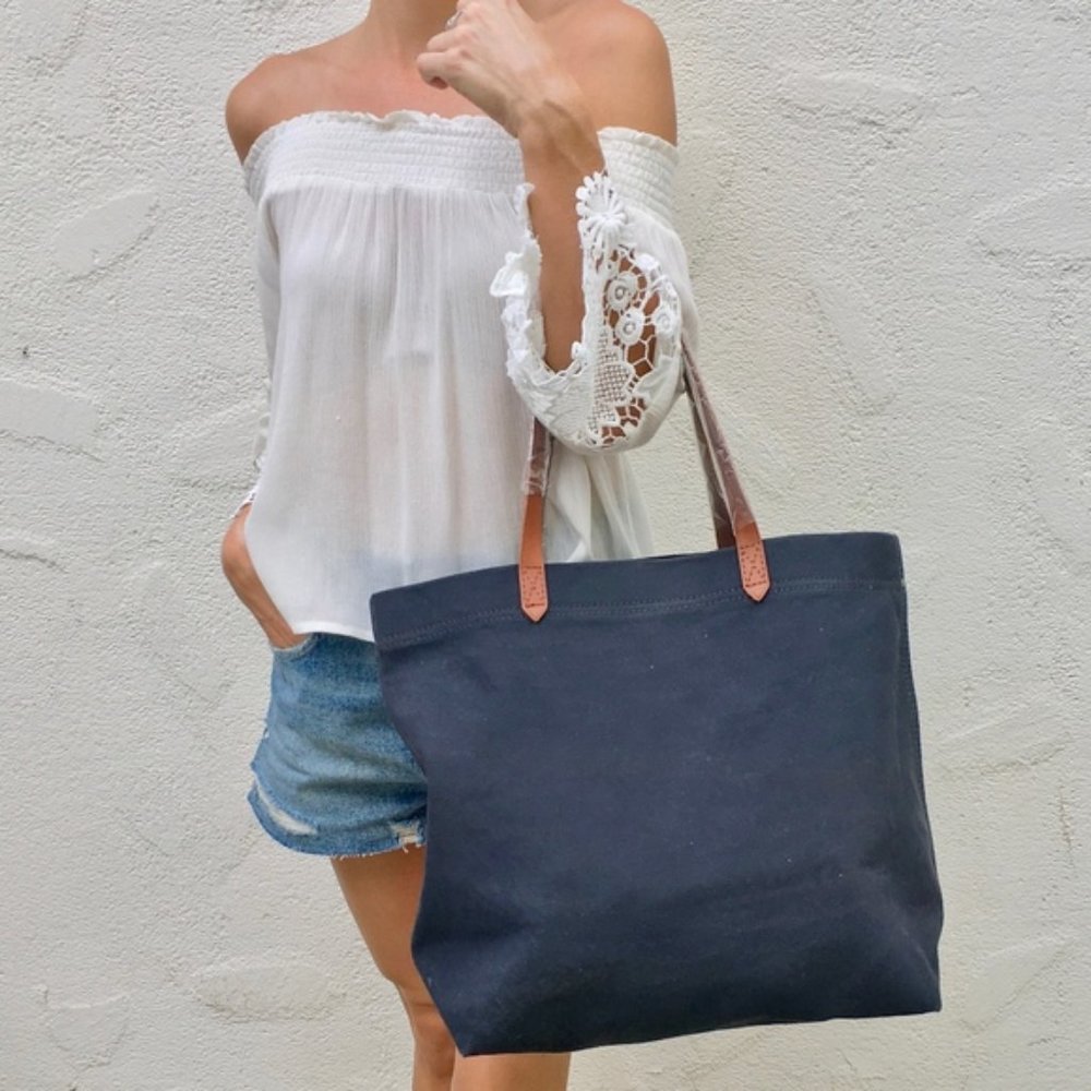 The Canvas Transport Tote - black sea